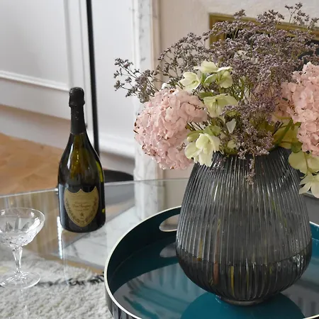 Le Parc Monceau Apartment Paris